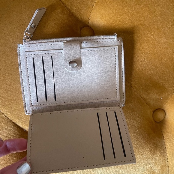 New beige faux leather Small zippered card wallet with coin purse vegan - Picture 2 of 3